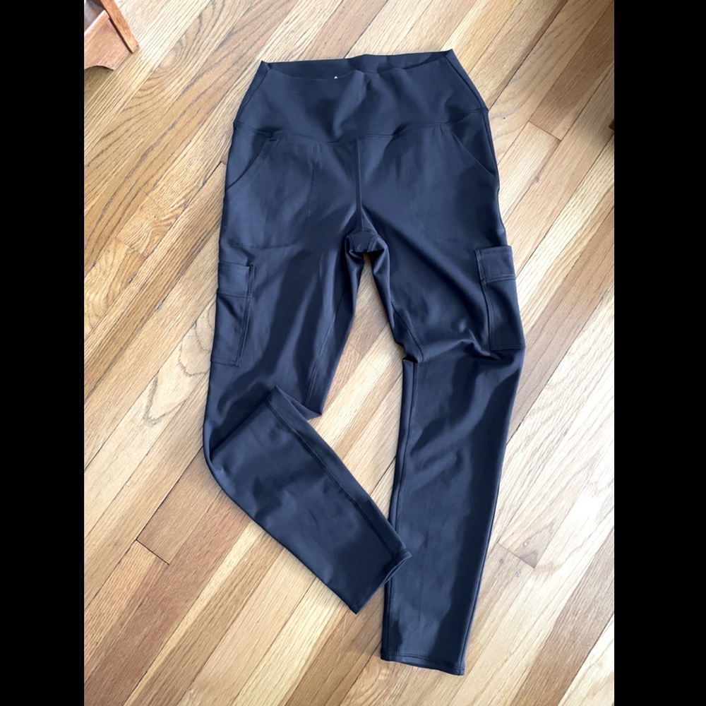 Avalanche black leggings with pockets